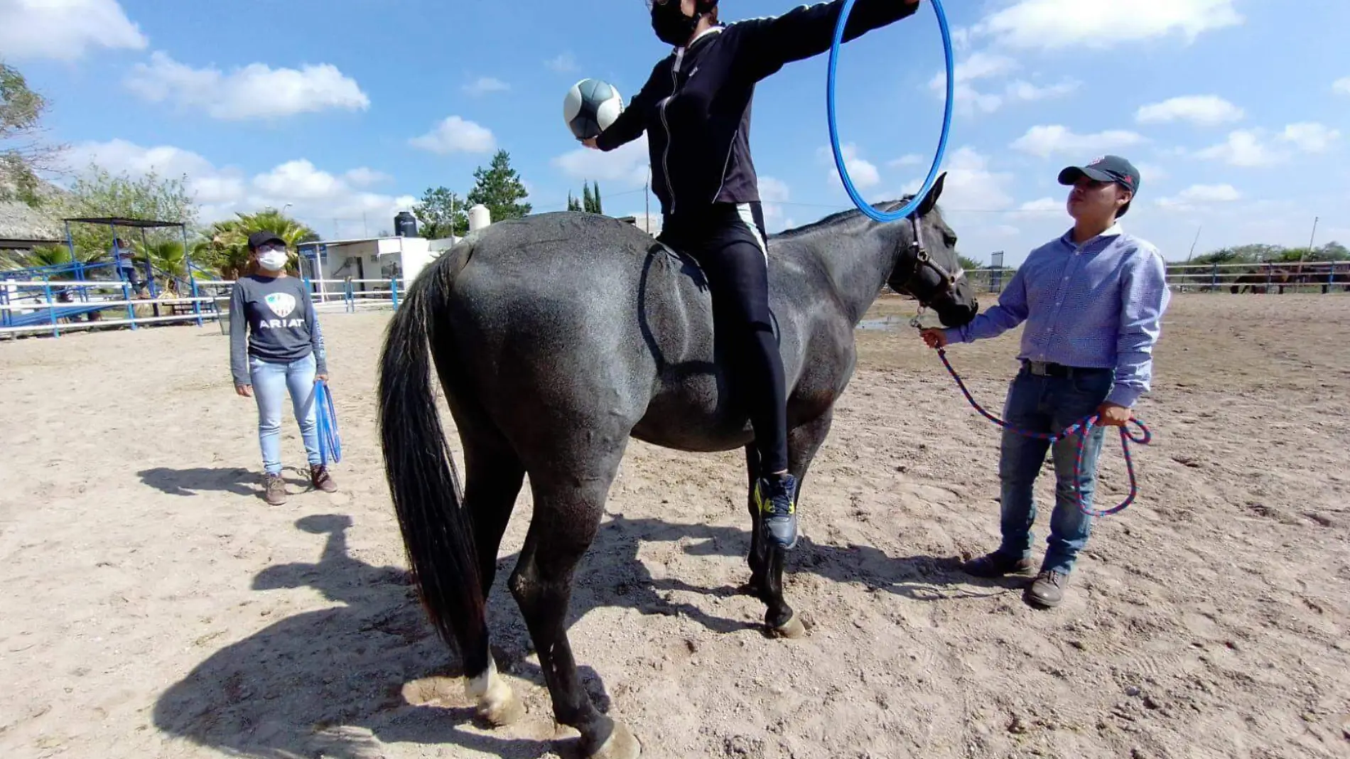 Equinoterapia Dif municipal (1)